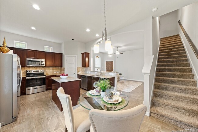 Building Photo - 7106 Faith Wy