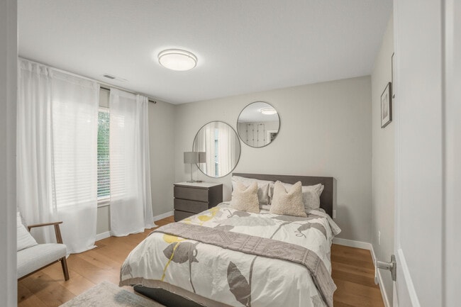 Building Photo - 1703 SE 176th Ave