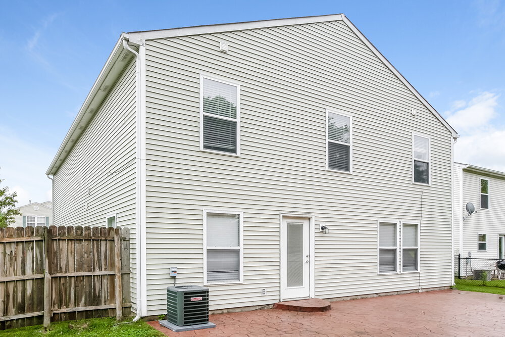 Building Photo - 6336 Alonzo Dr
