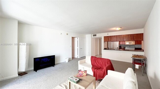 Building Photo - 1200 Brickell Bay Dr