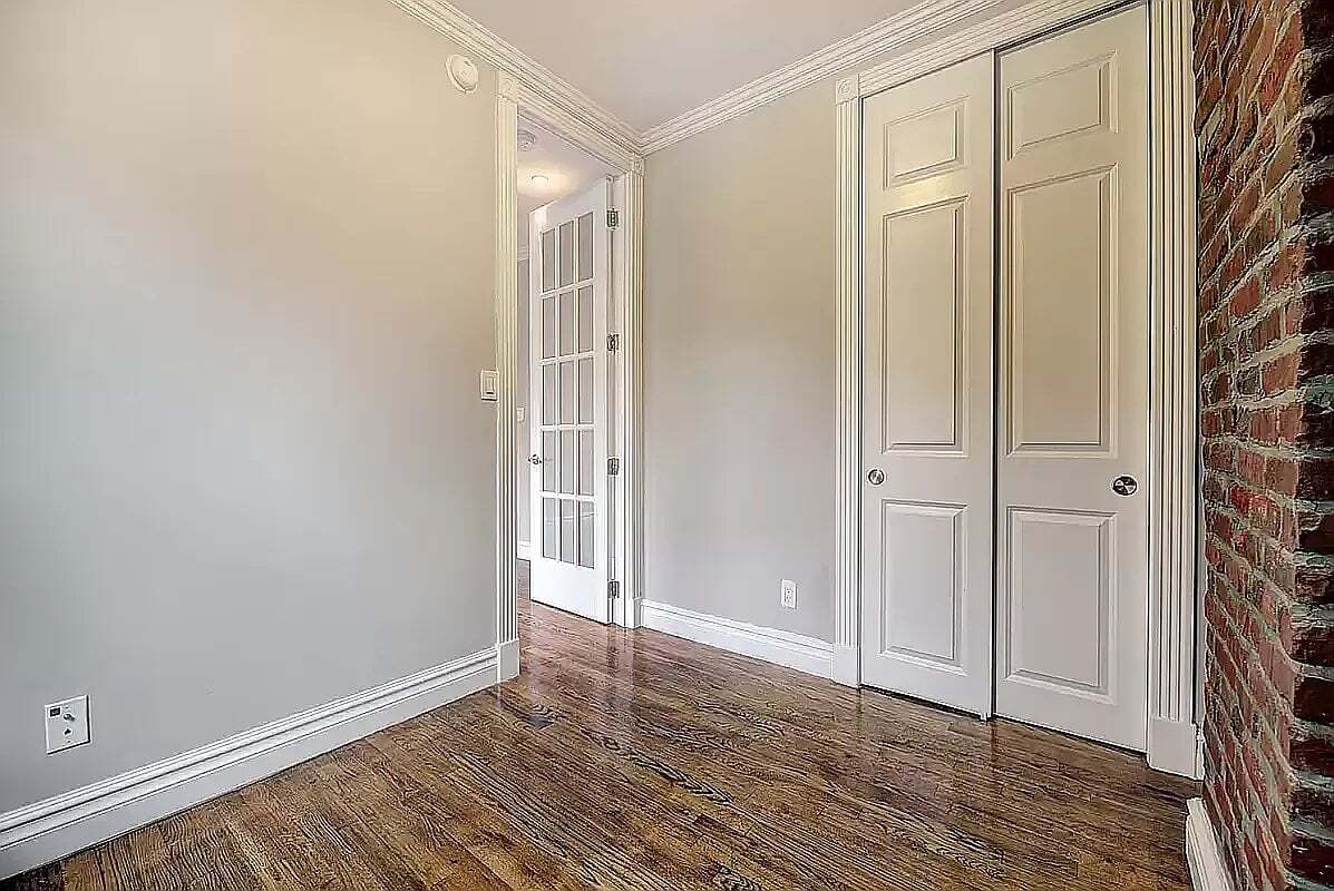 Building Photo - 233 E 59th St