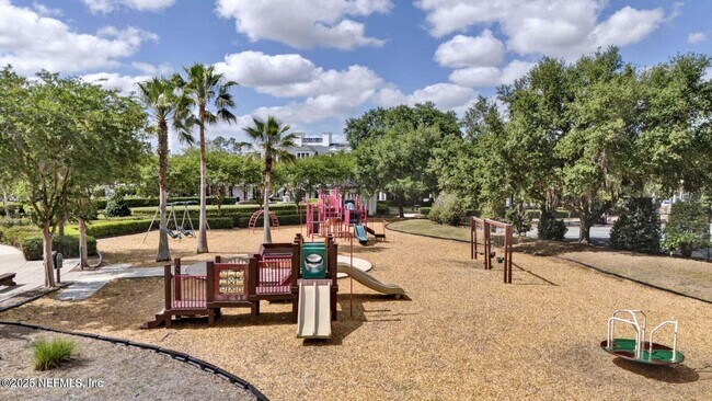 Building Photo - 575 Oakleaf Plantation Pkwy