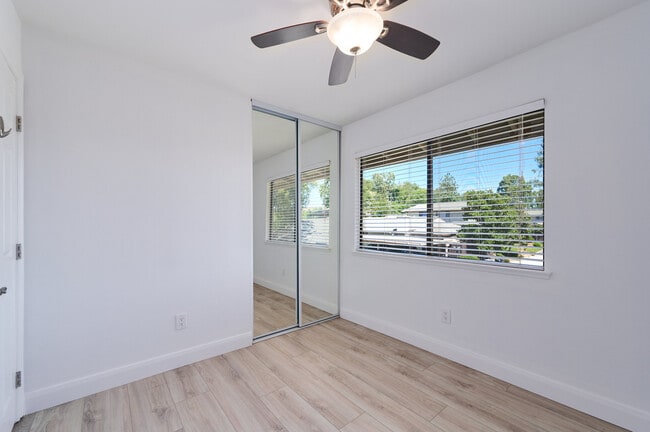 Building Photo - 28955 Oak Creek Ln