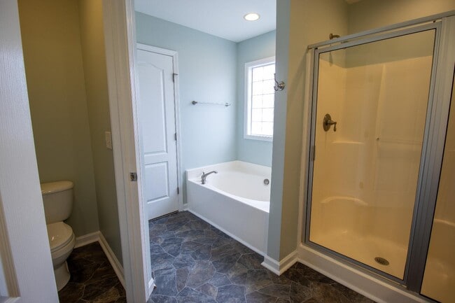 Building Photo - 2047 Sinclair Trce