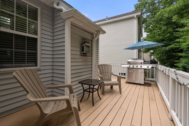 Building Photo - 25 Magnolia Ln