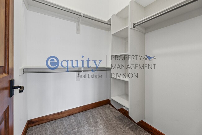 Building Photo - 8143 Courtyard Loop