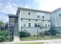 Building Photo - 4703 Park Dr