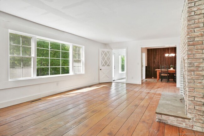 Building Photo - 231 N Georges Hill Rd