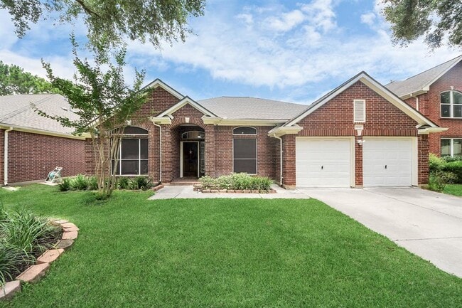 Building Photo - 21630 Live Oaks Spring Dr