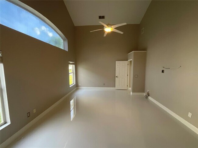 Building Photo - 13668 Crystal River Dr