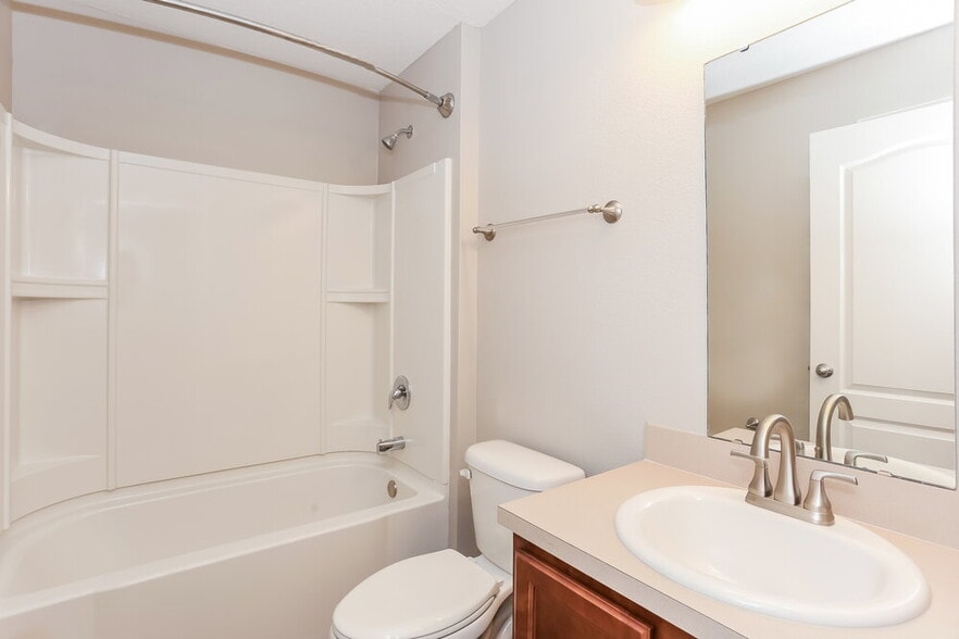 Building Photo - 12331 Glimmer Wy