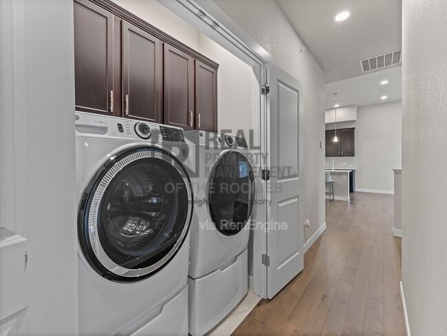 Building Photo - 4115 N Park Dr