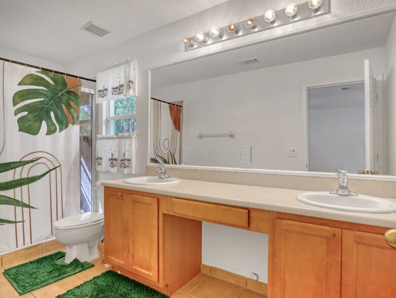 Building Photo - 681 Imperial Lake Rd