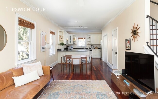 Building Photo - Beautiful House Just 2 Blocks From MUSC | ...