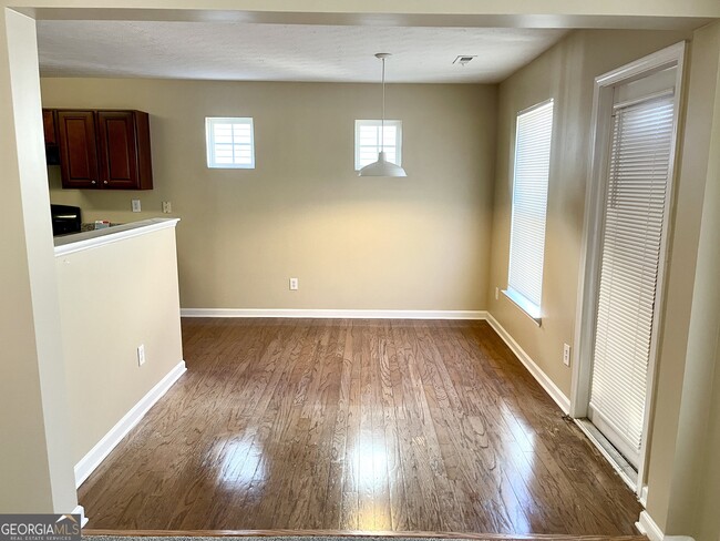 Building Photo - 162 Topaz Dr