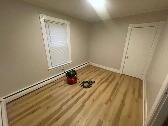 Building Photo - 187 Worcester St