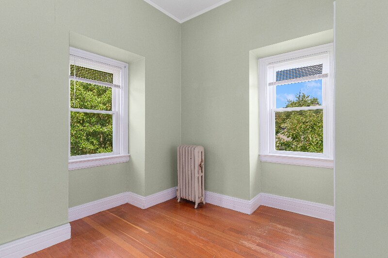 Building Photo - 77 Lloyd Ave