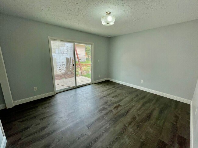 Building Photo - 1201-1203 Zeta Ct