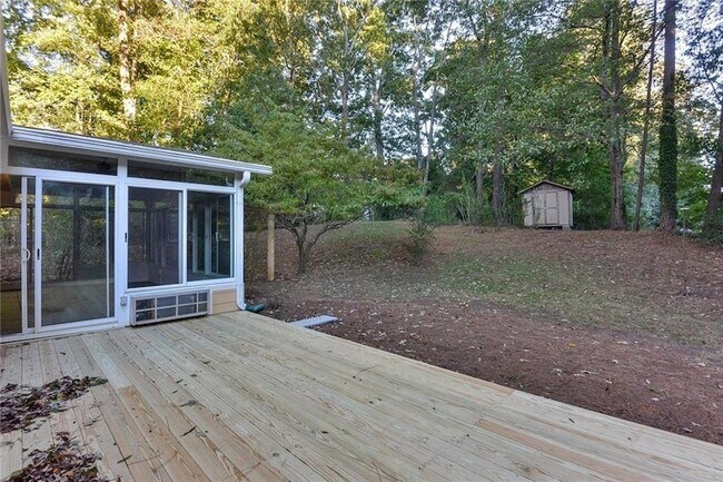 Building Photo - 5748 Jordanaire Pl NW