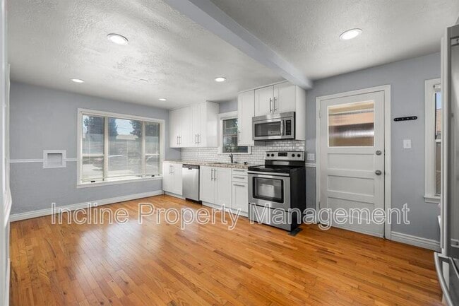 Building Photo - 215 N 100 E