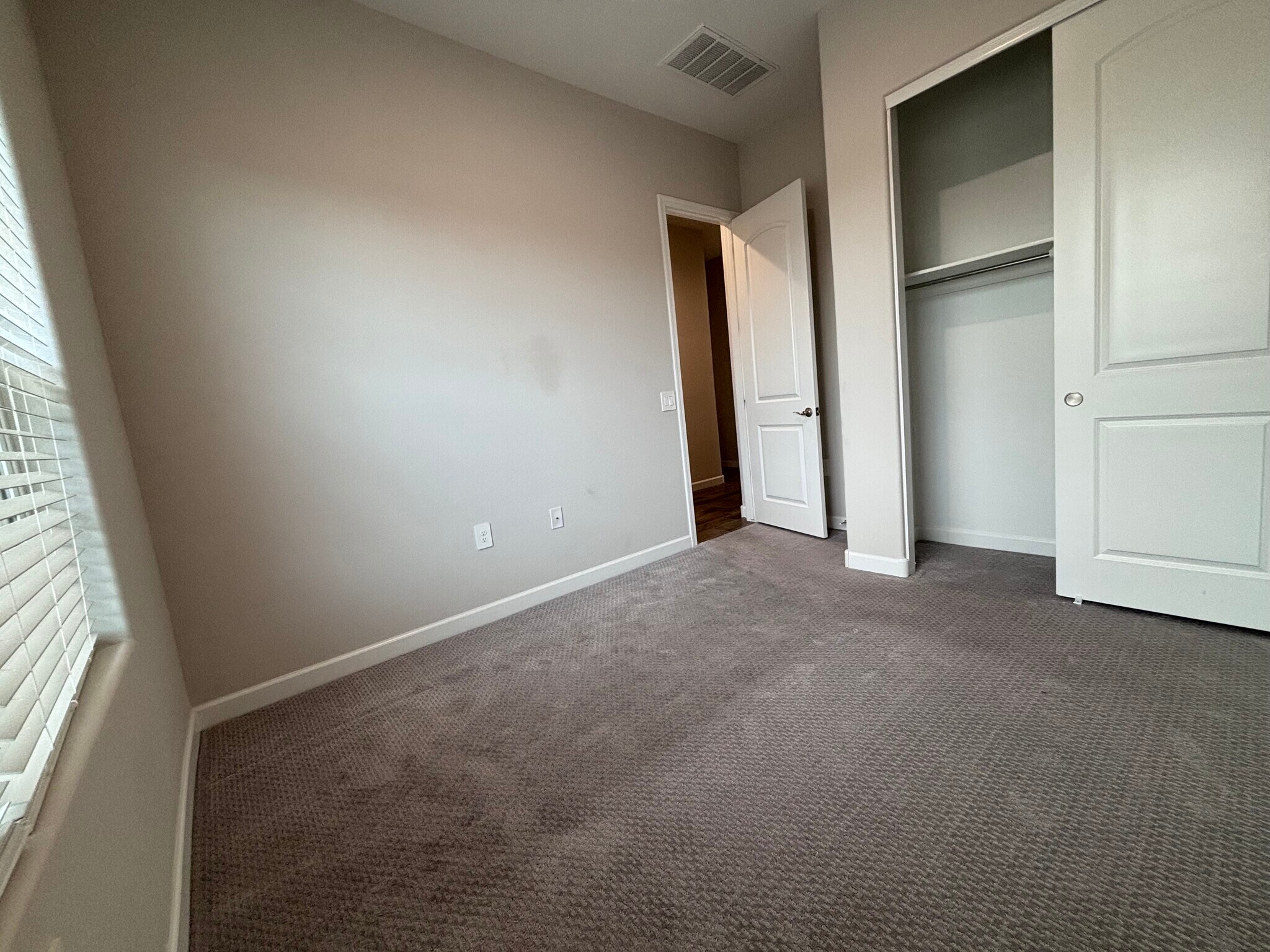 2nd bedroom - 1255 N Arizona Ave
