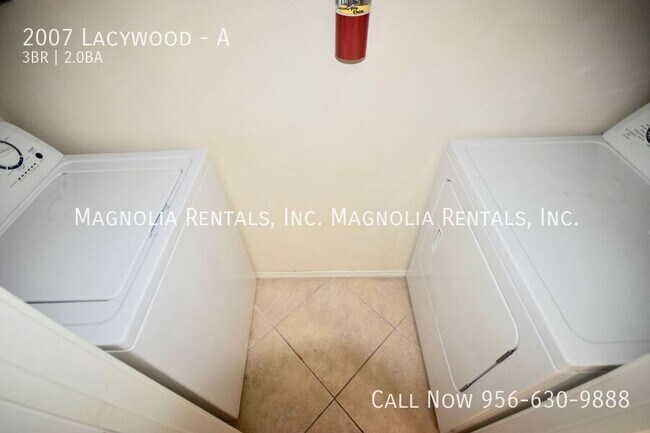 Building Photo - 2007 Lacywood