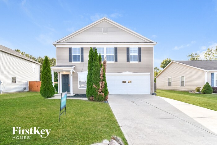 Primary Photo - 723 Sedgewick Ln