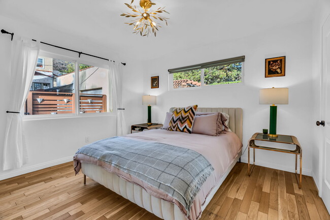 Building Photo - 5182 Ellenwood Dr