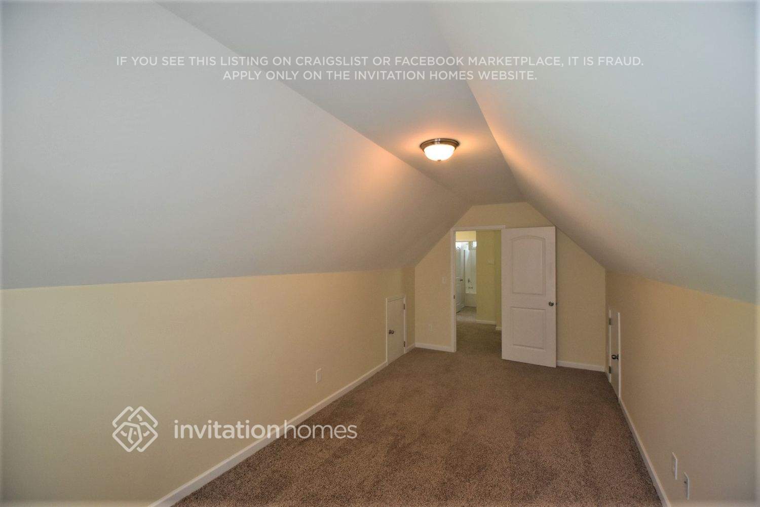 Building Photo - 127 Verrazano Pl