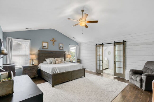 Building Photo - Spacious 4 Bedroom Home in Auburn