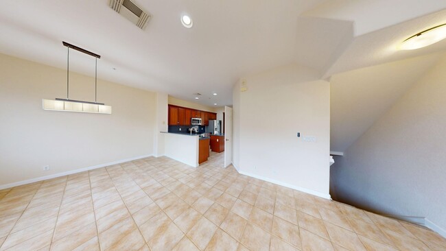 Building Photo - Modern Style Tri-Level Townhome 2BR/ 2.5BA...