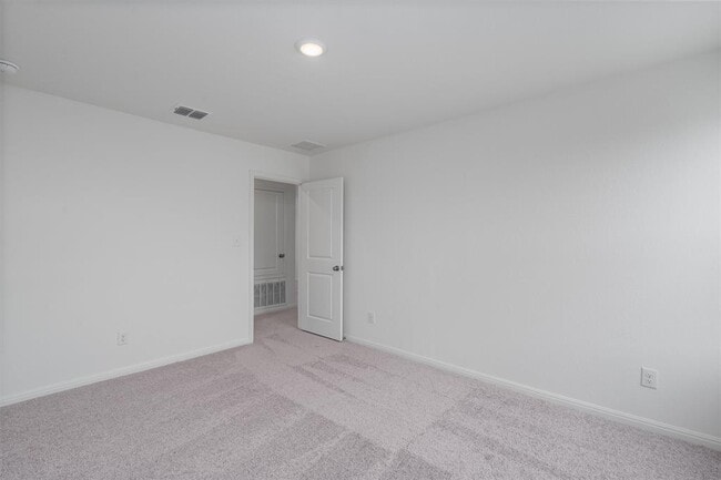 Building Photo - 109 Blackbear Dr