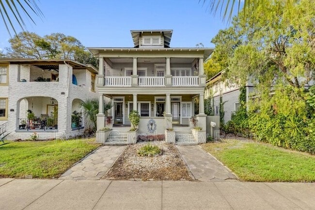 Building Photo - 2329 College St