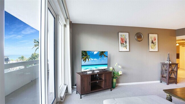 Building Photo - 4020 Galt Ocean Dr