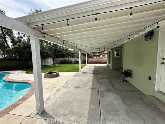 Building Photo - 472 Geneva Ave