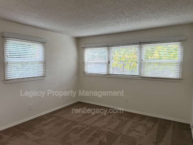 Building Photo - 5340 U St