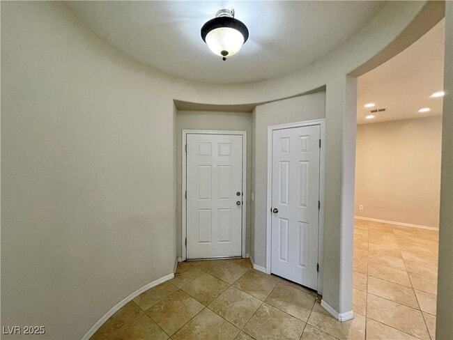 Building Photo - 7421 Ravines Ave