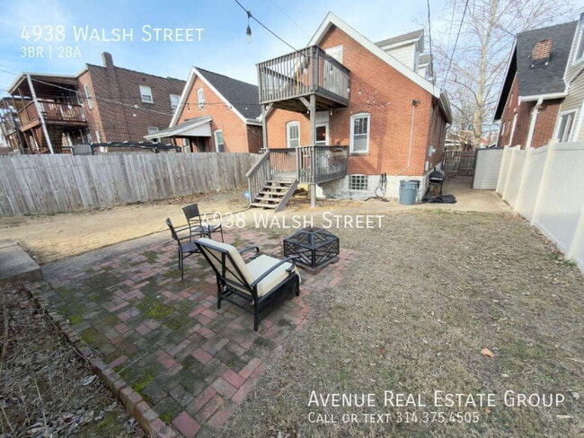 Building Photo - 4938 Walsh St