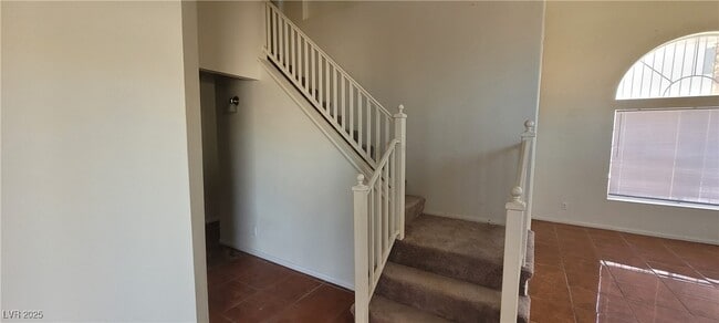Building Photo - 5115 Blossom Ave