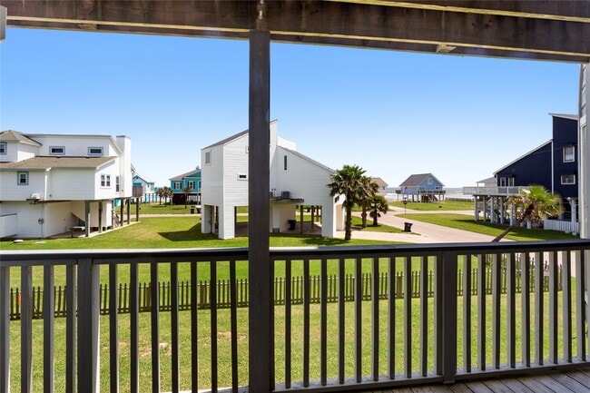 Building Photo - 17627 Termini-San Luis Pass Rd