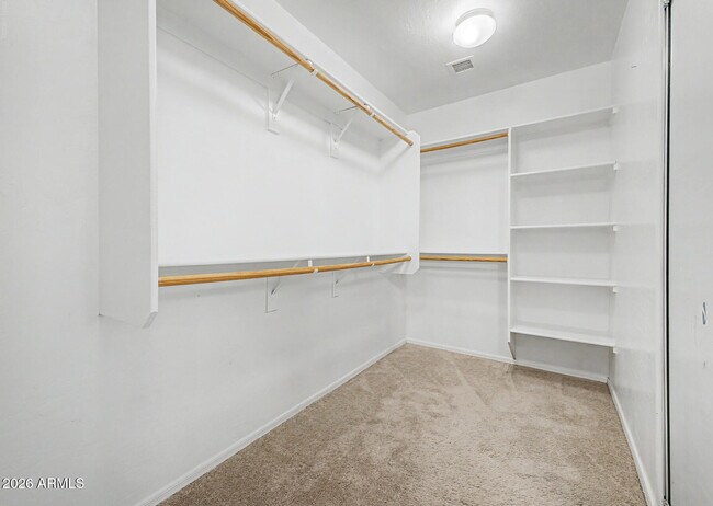 Building Photo - 614 S 111th Dr