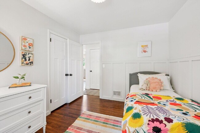 Building Photo - Edina Beauty with Custom Kitchen, Updates ...