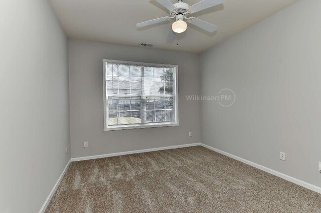 Building Photo - Beautiful 4-Bedroom Two Story Home with Fe...