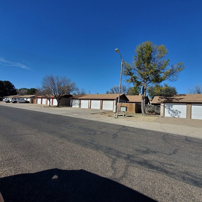 Building Photo - 6321 Alta Vista Rd