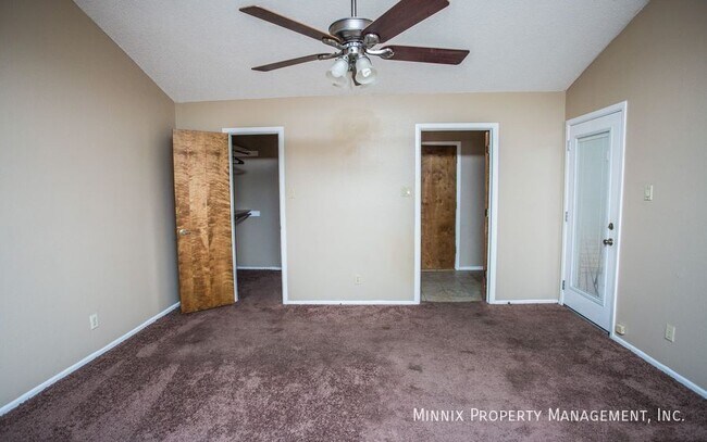 Building Photo - 4800 Dentcrest Dr