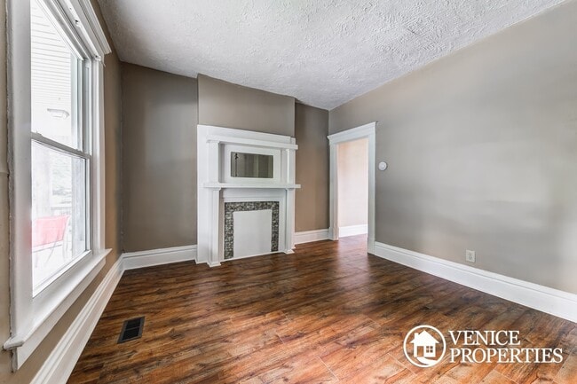 Building Photo - 3 Bedroom on OSU Campus