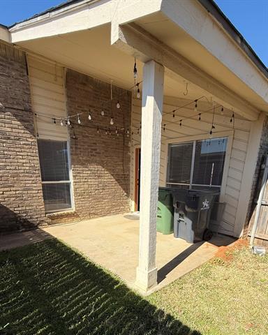 Building Photo - 2200 Westmoor Pl