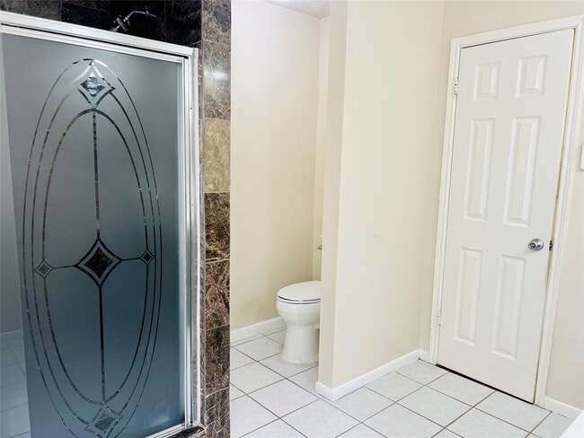 Building Photo - 8239 Squires Pl Dr