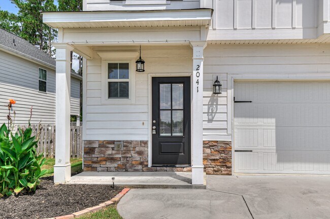 Building Photo - 2041 Limerick Ct