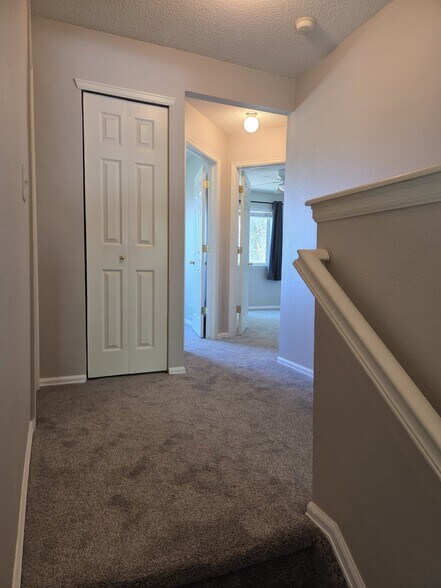 Building Photo - 5016 Prairie Grass Ln